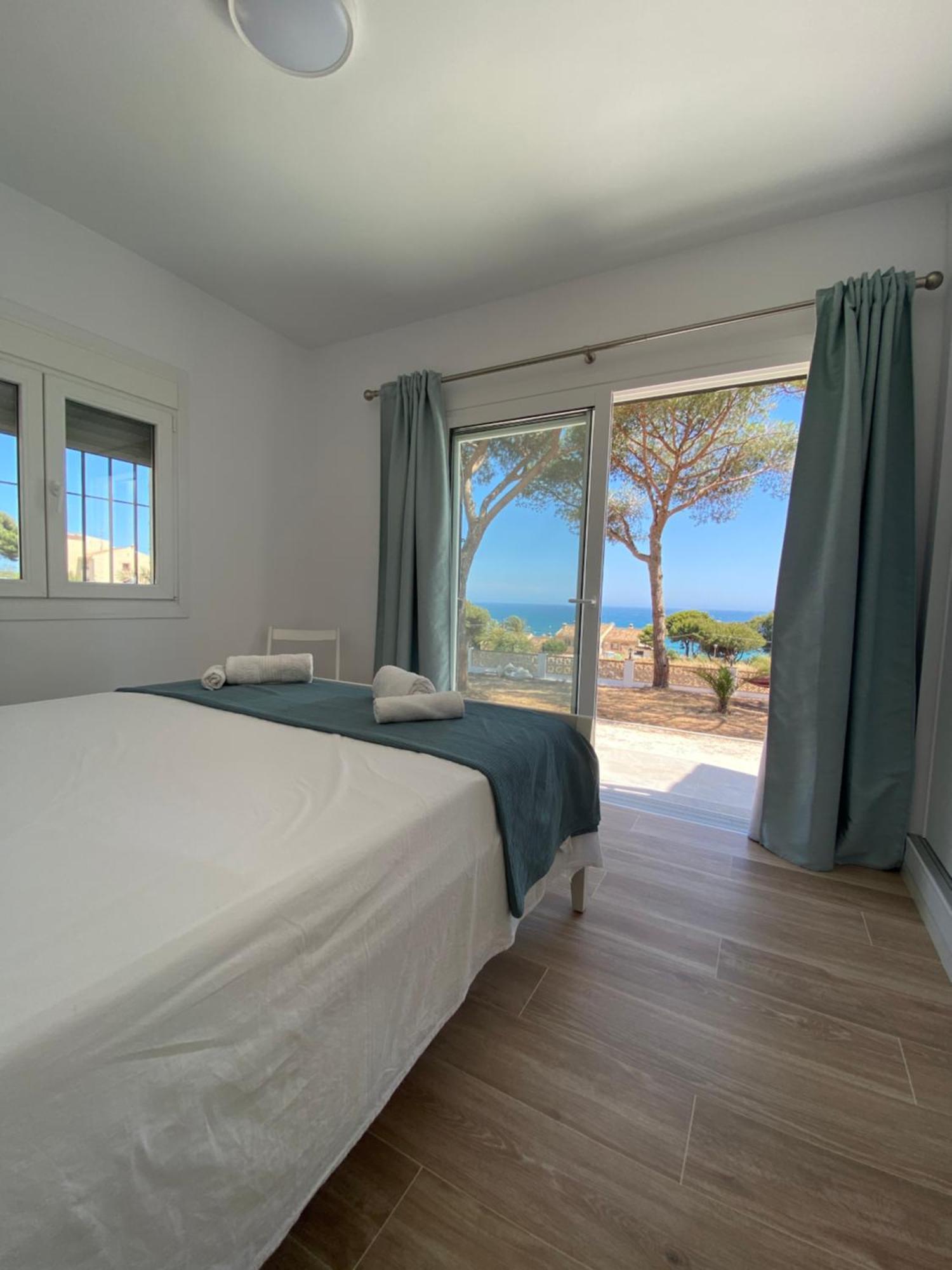Independent Villa Beach House El Bosque La Cala De Mijas Luaran gambar