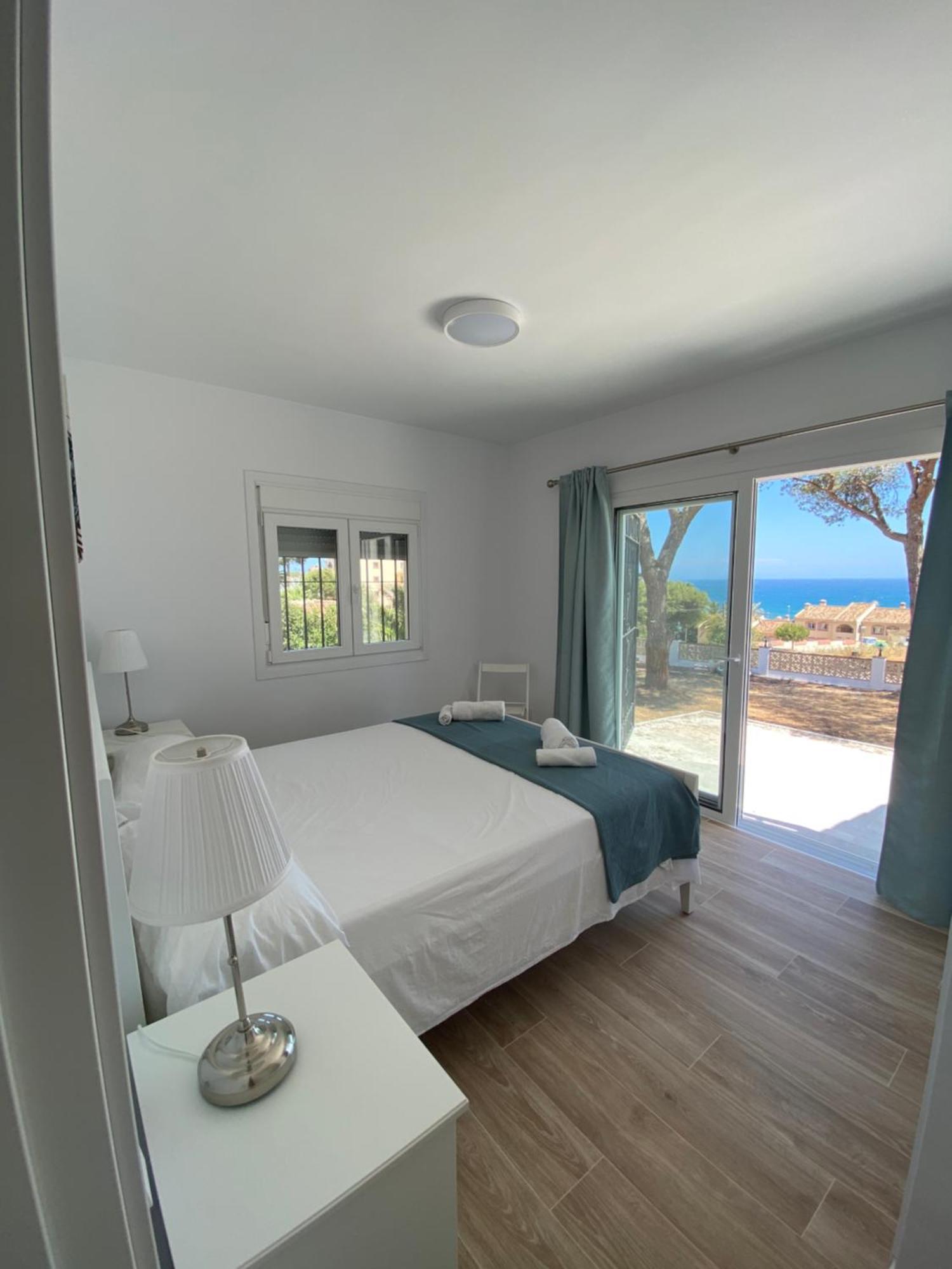 Independent Villa Beach House El Bosque La Cala De Mijas Luaran gambar
