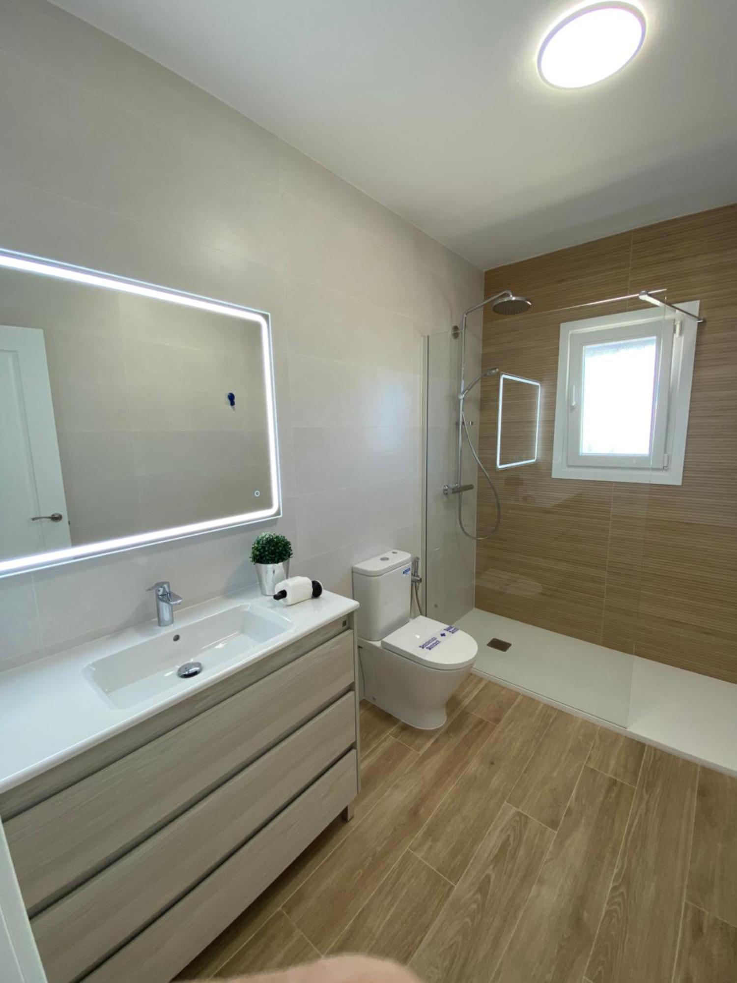 Independent Villa Beach House El Bosque La Cala De Mijas Luaran gambar