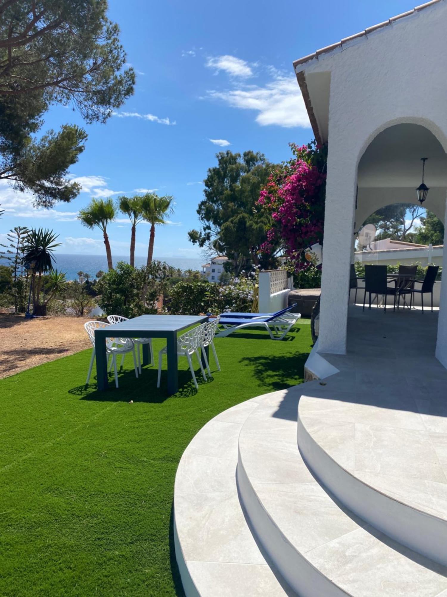 Independent Villa Beach House El Bosque La Cala De Mijas Luaran gambar